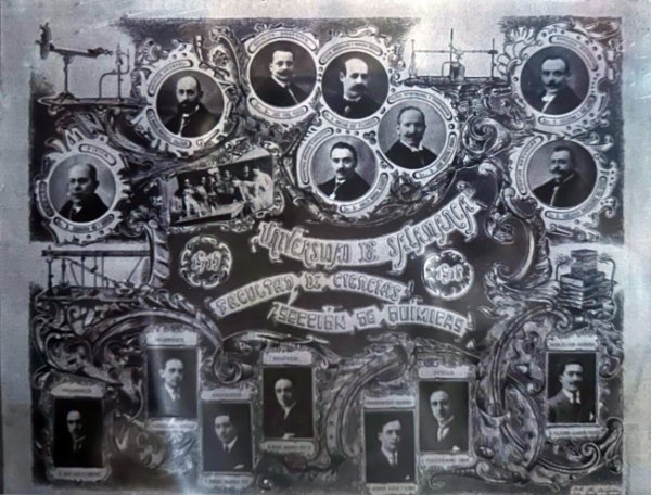 Antigua orla promoción Ciencias Químicas Universidad de Salamanca con toga y medalla doctor - Sastrería Barragán